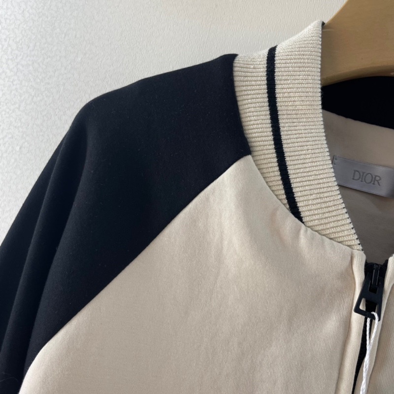 Bộ thể thao nữ gồm áo khoác bomber và quần shorst ngắn thương hiệu Dior CD cao cấp