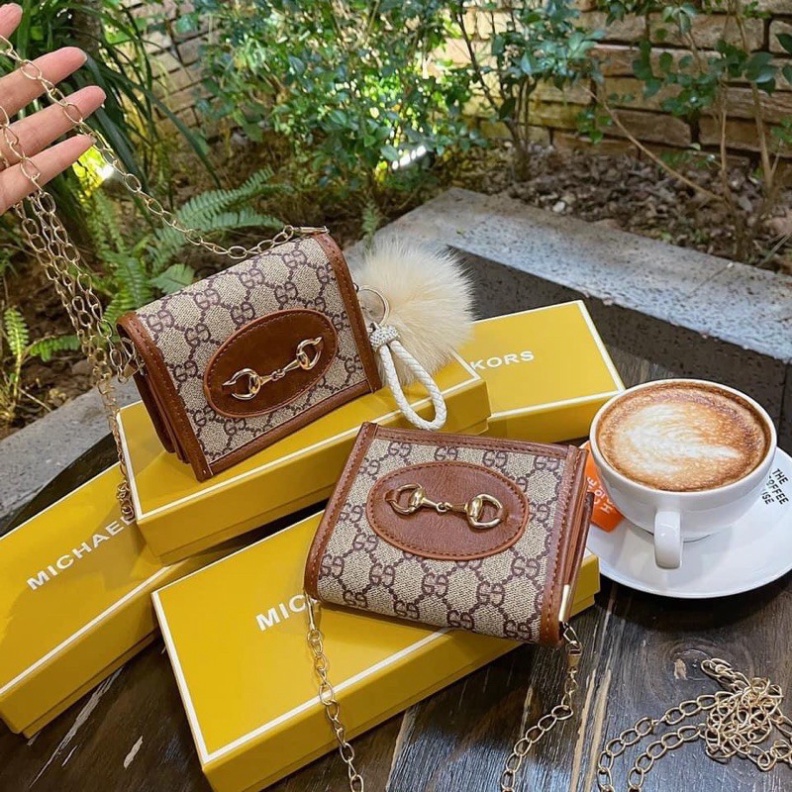🔥NEW HOT🔥 Túi Khoá Móc Viền Nâu | BigBuy360 - bigbuy360.vn