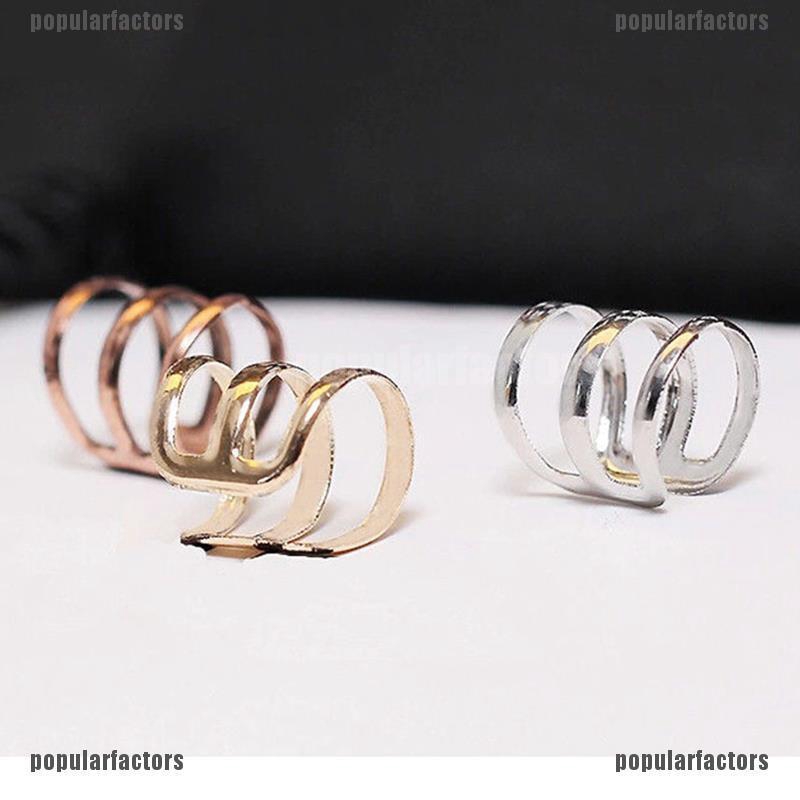 Khuyên đeo vành tai phong cách Punk