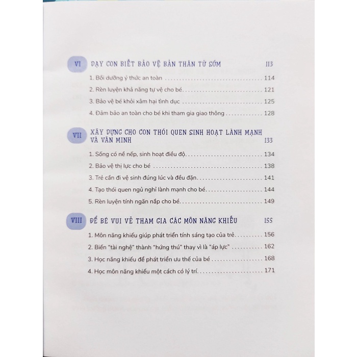 Sách - Yêu con như thế là vừa đủ - Giúp con bảo vệ bản thân - Cẩm nang nuôi dạy trẻ lớp 2