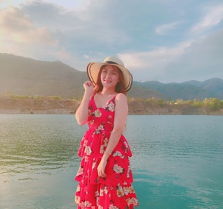 Váy maxi tầng