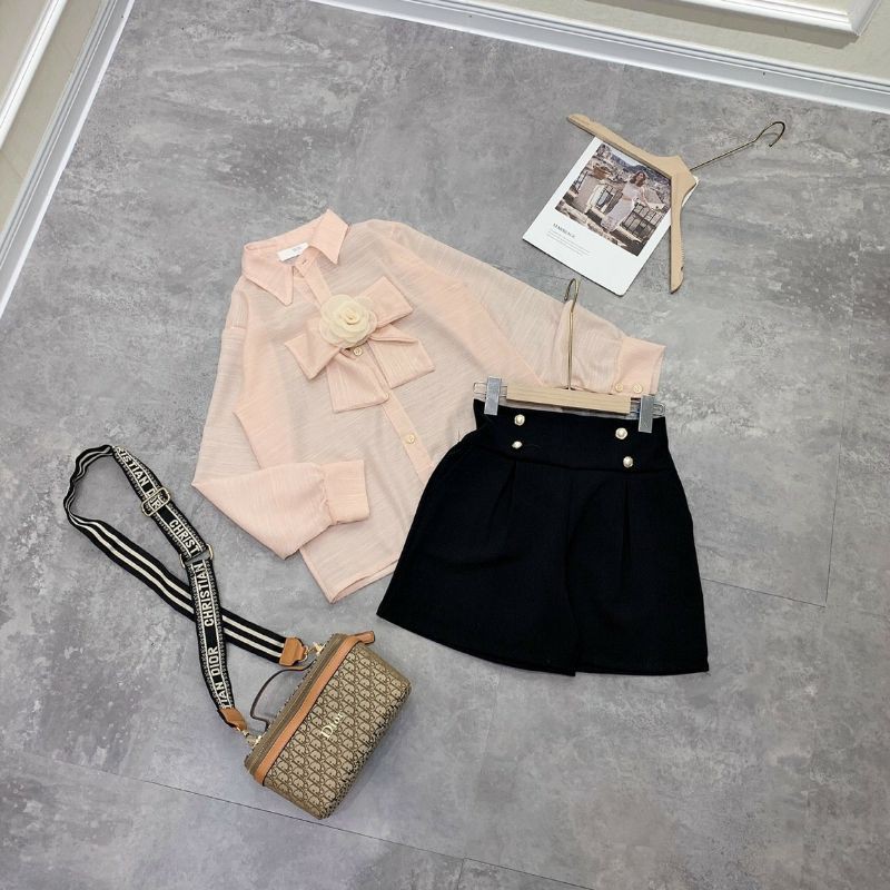 quần short phồng,quần đùi xếp li phối 4 cúc | BigBuy360 - bigbuy360.vn