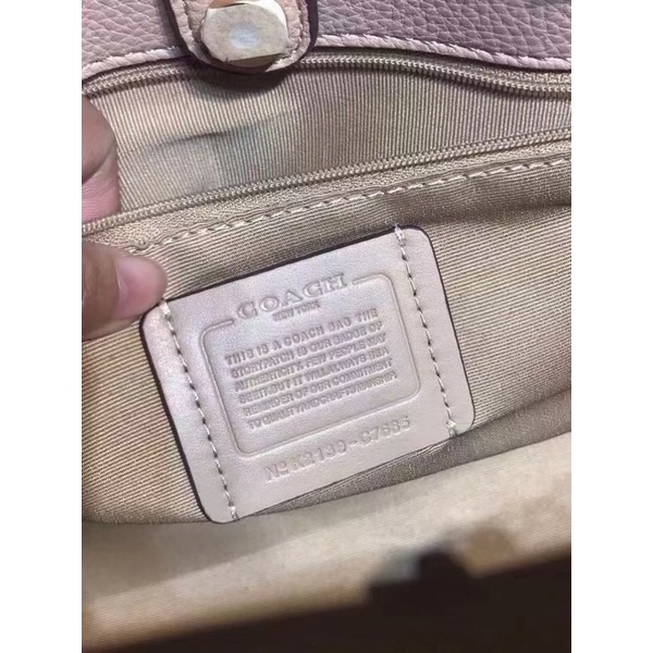 Túi xách công sở Coach Tote size to nữ tính