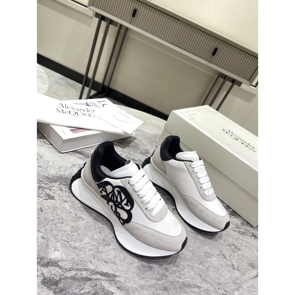 Giày thể thao thời trang nữ cao cấp 𝗔𝗹𝗲𝘅𝗮𝗻𝗱𝗲𝗿 𝗠𝗖𝗾𝘂𝗲𝗲𝗻 sành điệu, năng động
