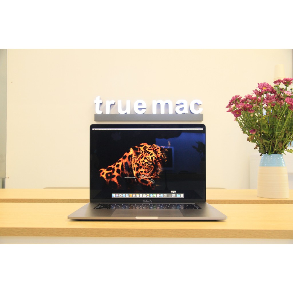 MacBook Pro 15" 2017 MPTR2 mới 99%