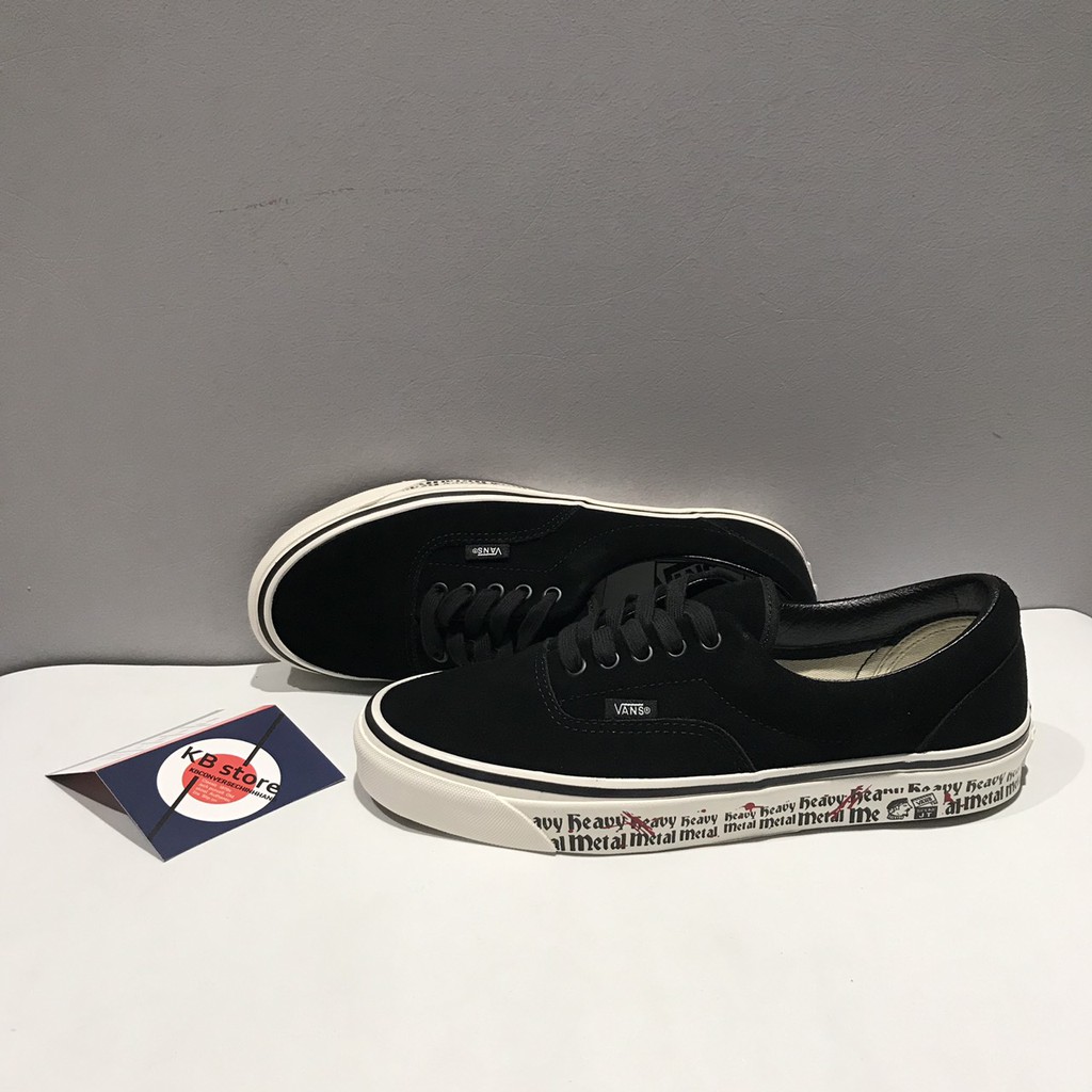 Giày Vans Authentic 44DX đen viền chữ