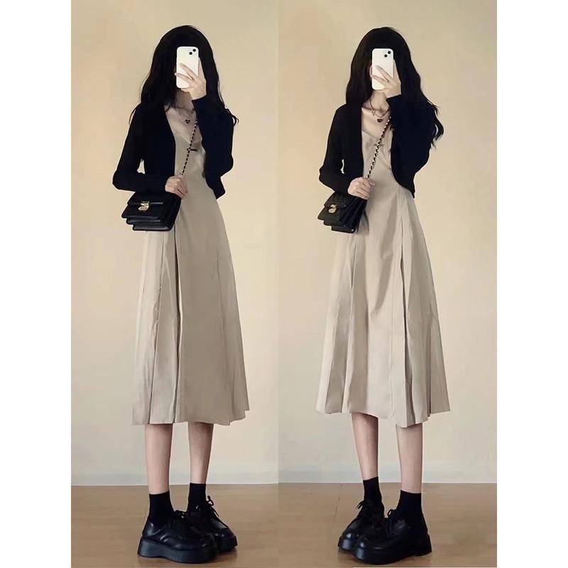 Set Đầm Hai Dây Dáng Chữ A Và Áo Khoác Cardigan Màu Đen Thời Trang Mùa Thu