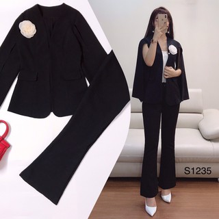 Set bộ áo dáng vest đen xẻ tay quần ống loe