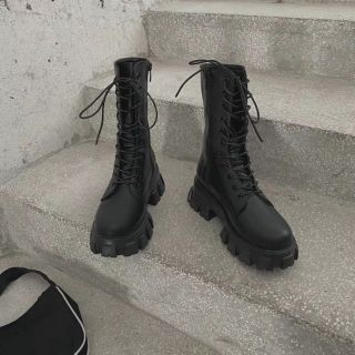 (Sẵn trắng 37) Boots ulzzang đế răng cưa 5.5cm