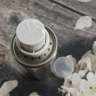 GÔM  XỊT TÓC  BUTTERFLY SHADOW 320 ml
