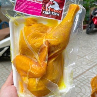 Gà ủ muối nữa con (Loại ngon nhất )