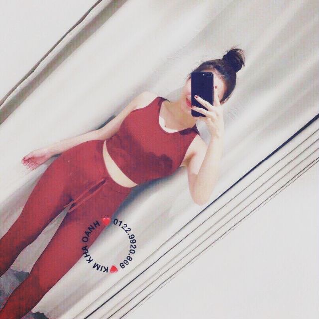 Set thể thao áo croptop nón đẹp