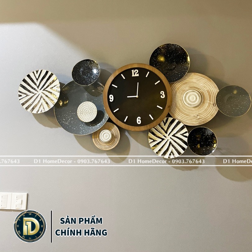 Đồng Hồ Treo Tường Trang Trí Decor Vintage Gỗ Mặt Đen To Kim Trôi - V25