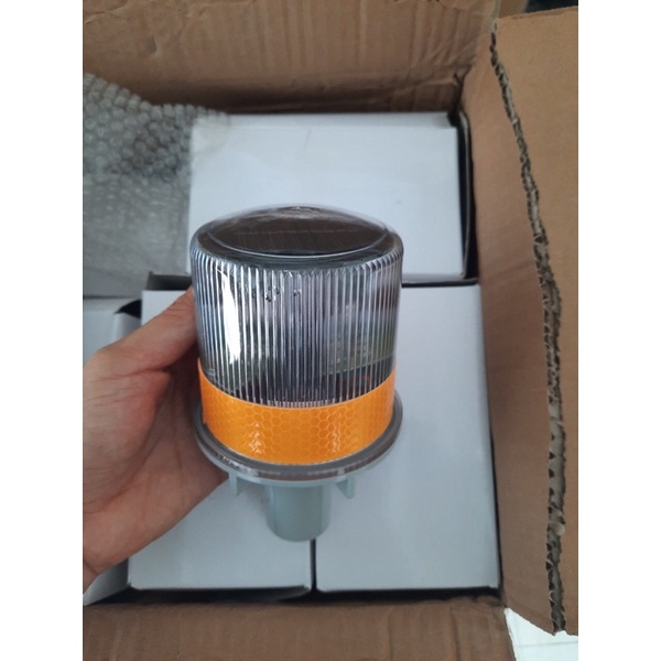 Đèn solar chớp cảnh báo