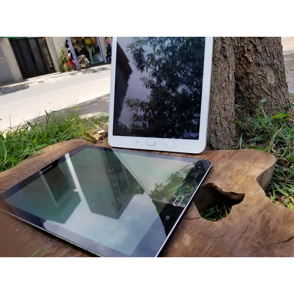 Máy Tính Bảng samsung galaxy Tab S 9.7 Màn hình 2K . Phiên bản 4G LTE . Tặng kèm sạc cáp nhanh tai nghe / PlayMobile | BigBuy360 - bigbuy360.vn