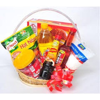 Com bo lựa chọn dầu ăn, nước mắm, bánh kẹo, dầu gội.. dtt0712