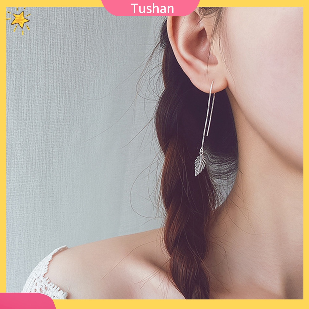 Khuyên tai dài hình chiếc lá phong cách trẻ trung thanh lịch dành cho nữ