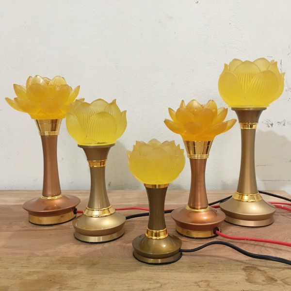 Cặp Cây Đèn Led búp Hoa Sen ,Trang Trí bàn Thờ dùng bằng điện