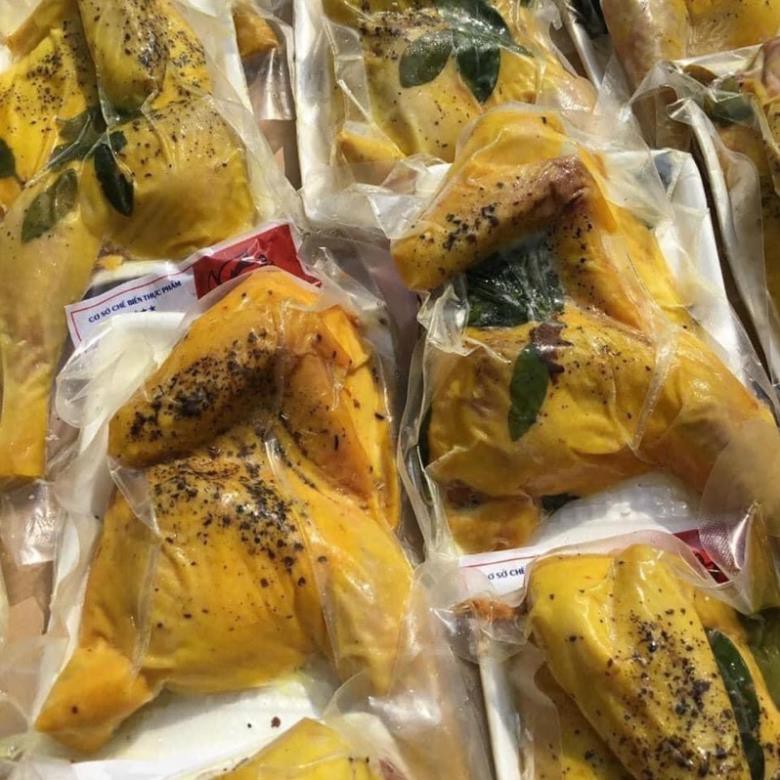 Gà Ta Ủ Muối Hoa Tiêu (Nử con/ Nguyên con)