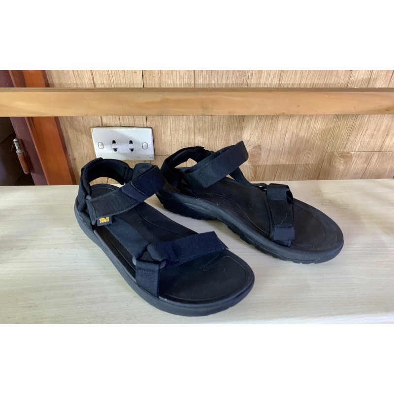 sandal teva s40