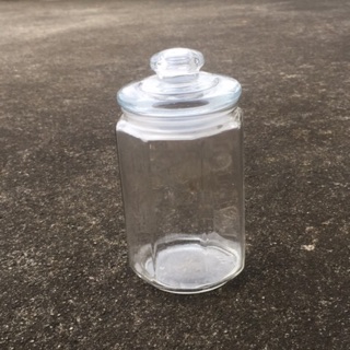 Lọ thuỷ tinh lục lăng và nắp sắt