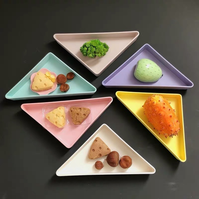 Đĩa ăn dặm sợi tre hình tam giác cho bé