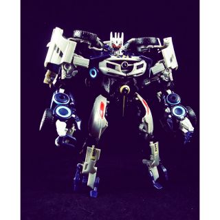Mô hình Transformer Soundwave Mechtech - Hasbro