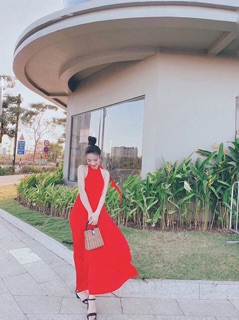 ĐẦM MAXI HỞ LƯNG CỔ YẾM