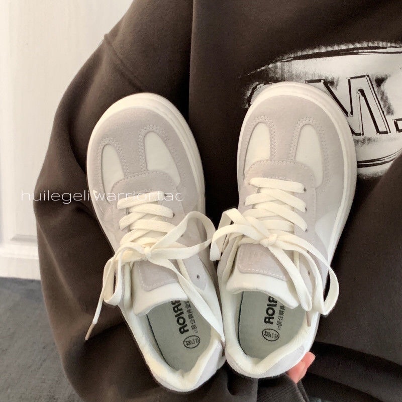 GIÀY THỂ THAO MŨI TRÒN ĐẾ BÁNH MÌ