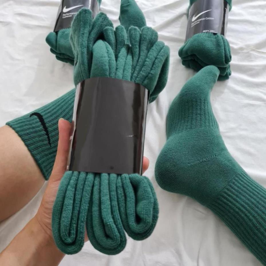 Tất màu Pack 3 đôi tất thể thao Nike cao cổ màu Green thấm hút mồ hôi, dày dặn thoải mái