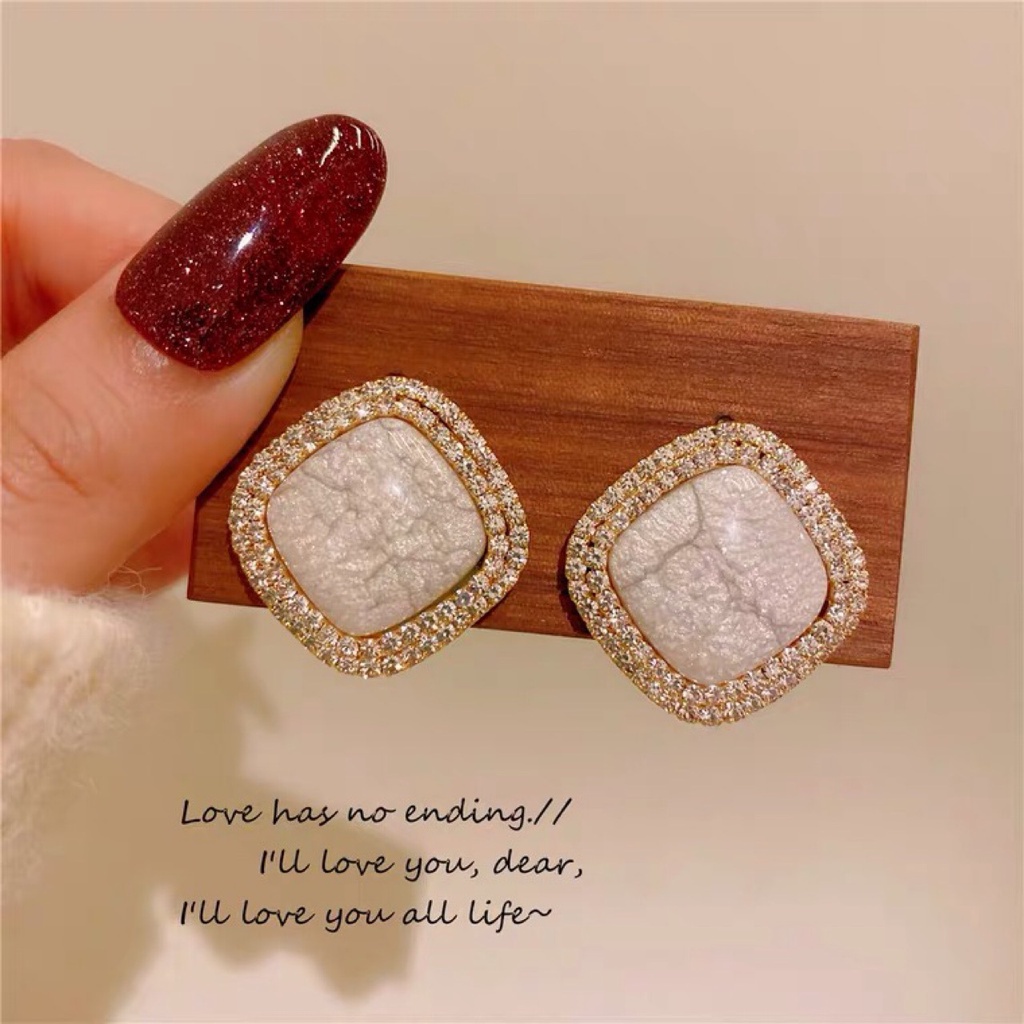 Khuyên Tai Đính Đá Sang Trọng Cho Nữ