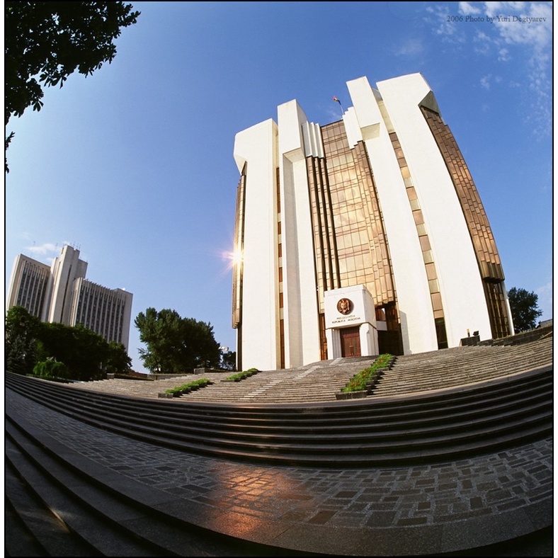 Ống kính medium format Zodiak 8 30/3.5 ngàm pentacon six