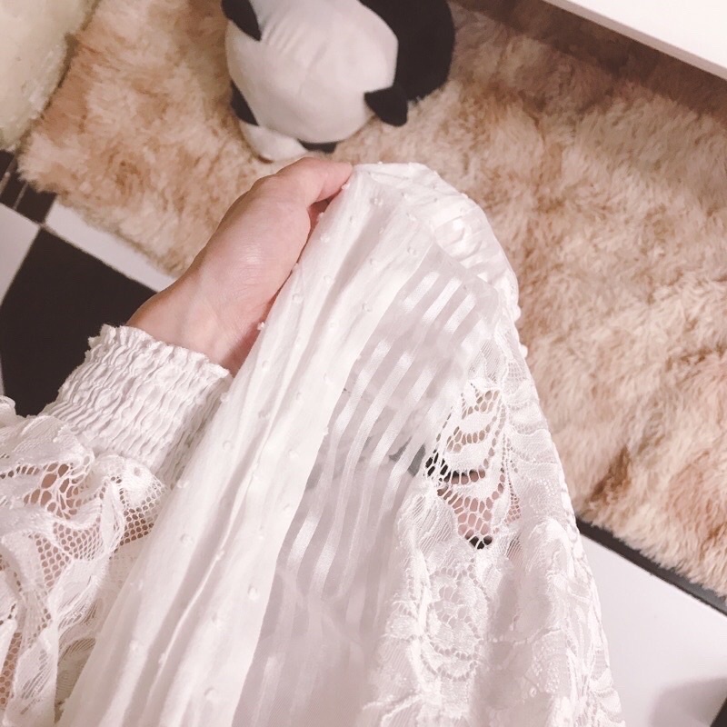 Pass đầm ren siêu xinh