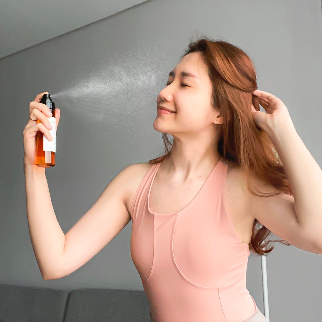 Xịt Khoáng Nghệ Hưng Yên Cocoon Turmeric Face Mist giúp sáng da và ngăn ngừa oxy hóa 130ml