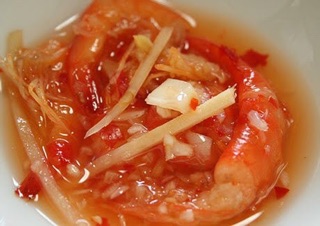 6 HŨ TÔM CHUA BÀ DUỆ