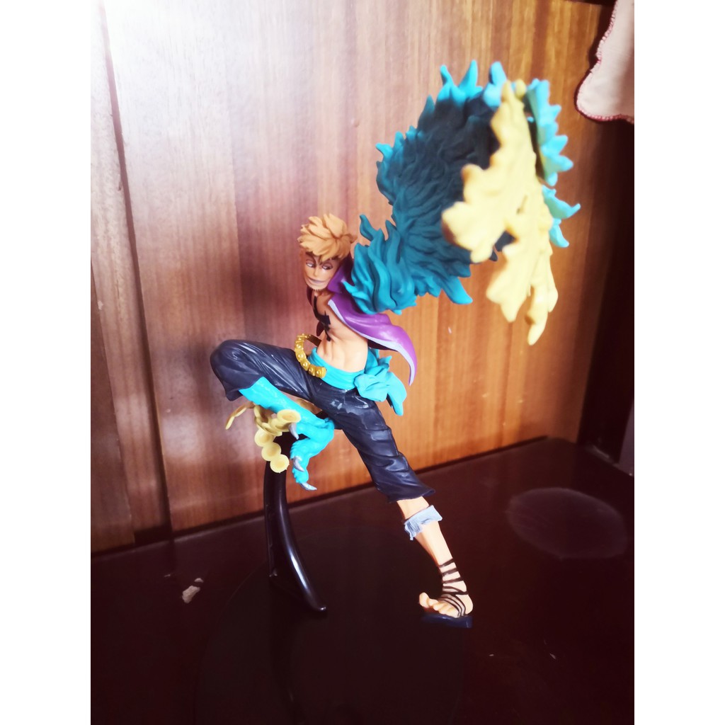 Mô hình MArco phượng hoàng đội trưởng râu trắng - one piece