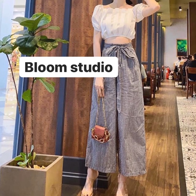 Set áo croptop xếp ngực mix quần caro ống rộng cột nơ