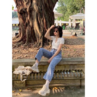 Áo croptop cổ xẻ Bazic one