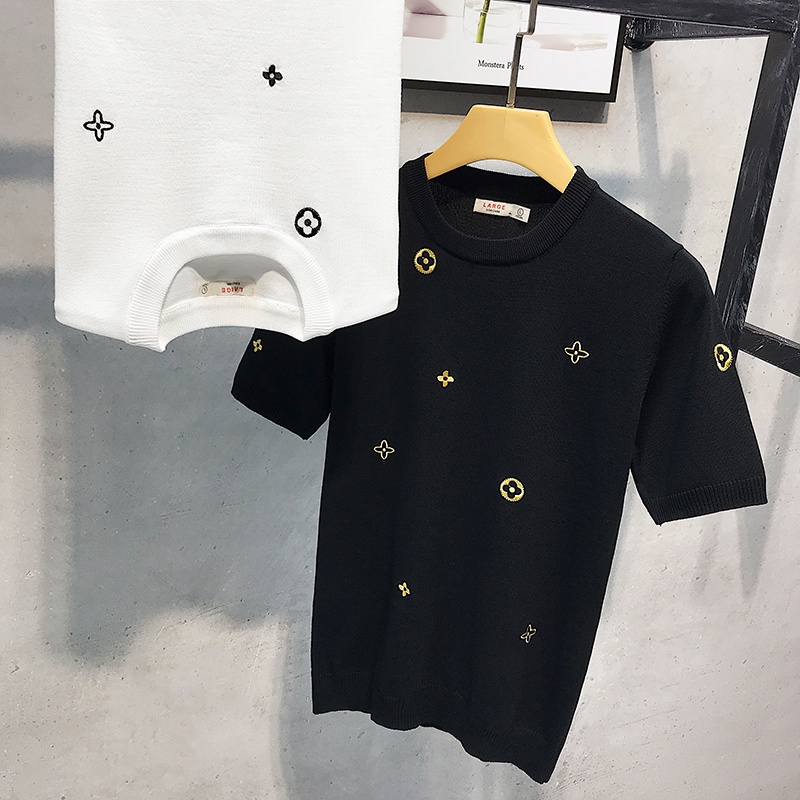 Áo thun tay ngắn cổ tròn họa tiết thêu thời trang năng động cho nam