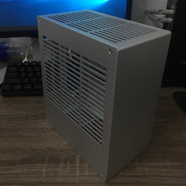 SGPC K39 itx case + Riser ADT