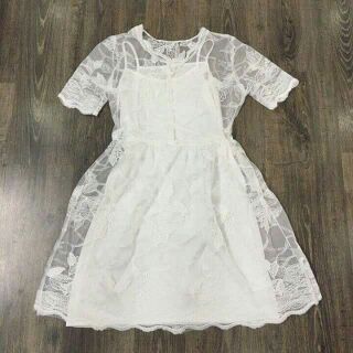 Đầm ren xòe tiểu thư