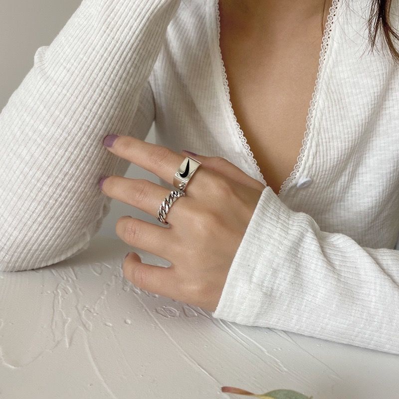 Nhẫn đeo tay thiết kế đơn giản phong cách hip hop cho nam và nữ