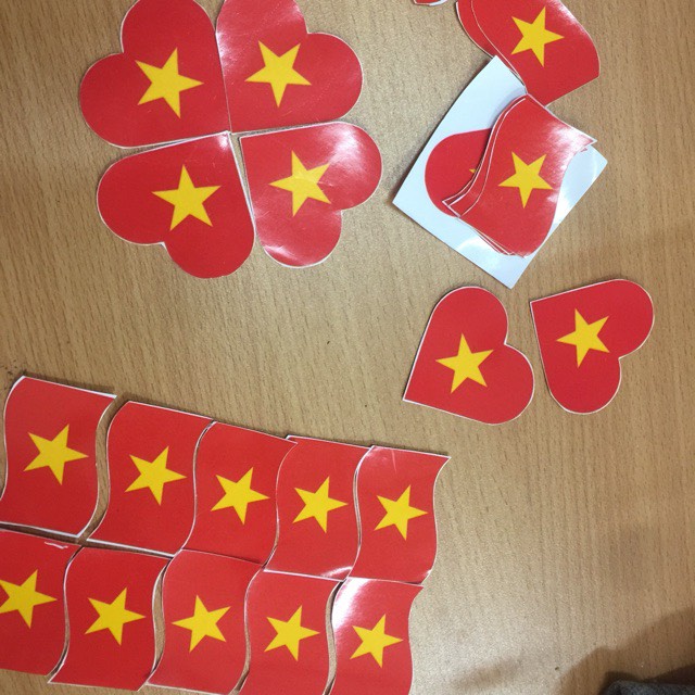 Sticker Tem Dán Má Cổ Vũ Bóng Đá (1 chiếc)