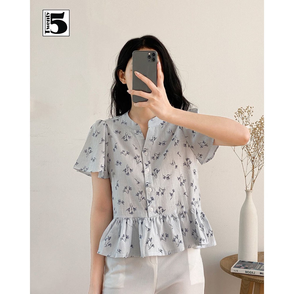 Áo kiểu sơ mi nữ cổ tàu dáng lửng hoa nhí bèo viền tay cánh tiên Twentyfive N1058