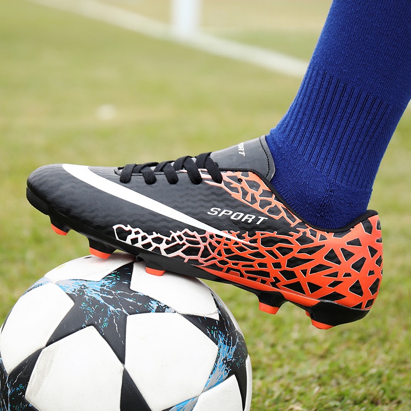 Kích thước:31-43 FG Giày bóng đá có mũi nhọn cao cho trẻ em , giày huấn luyện bóng đá sân cỏ nhân tạo cho thanh niên