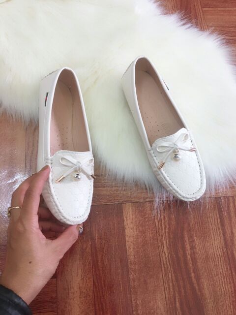 Moka nơ ngọc trai