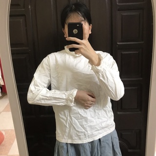 Sơ mi trắng cổ bèo thanh lí 1k b0