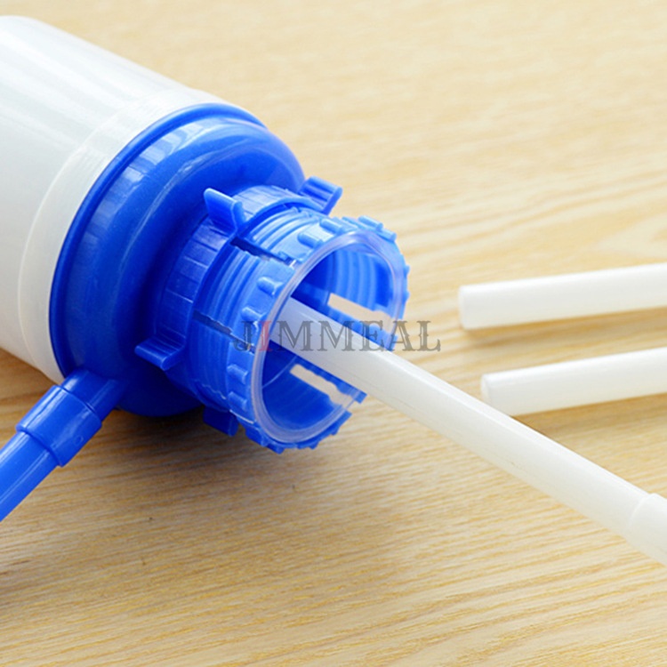 Dụng Cụ Bơm Nước Bằng Tay Kèm Ống Nối Gắn Bình Nước Tiện Lợi