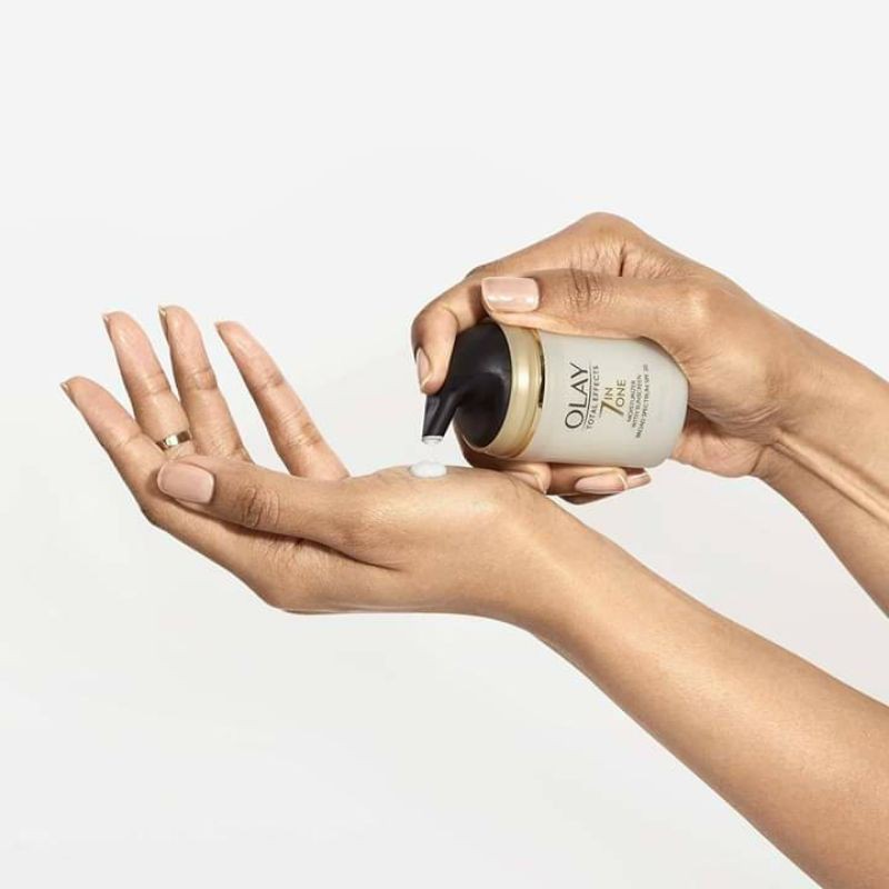 Kem dưỡng chống lão hóa OLAY Total Effects Vitamin Treatment 7 in 1