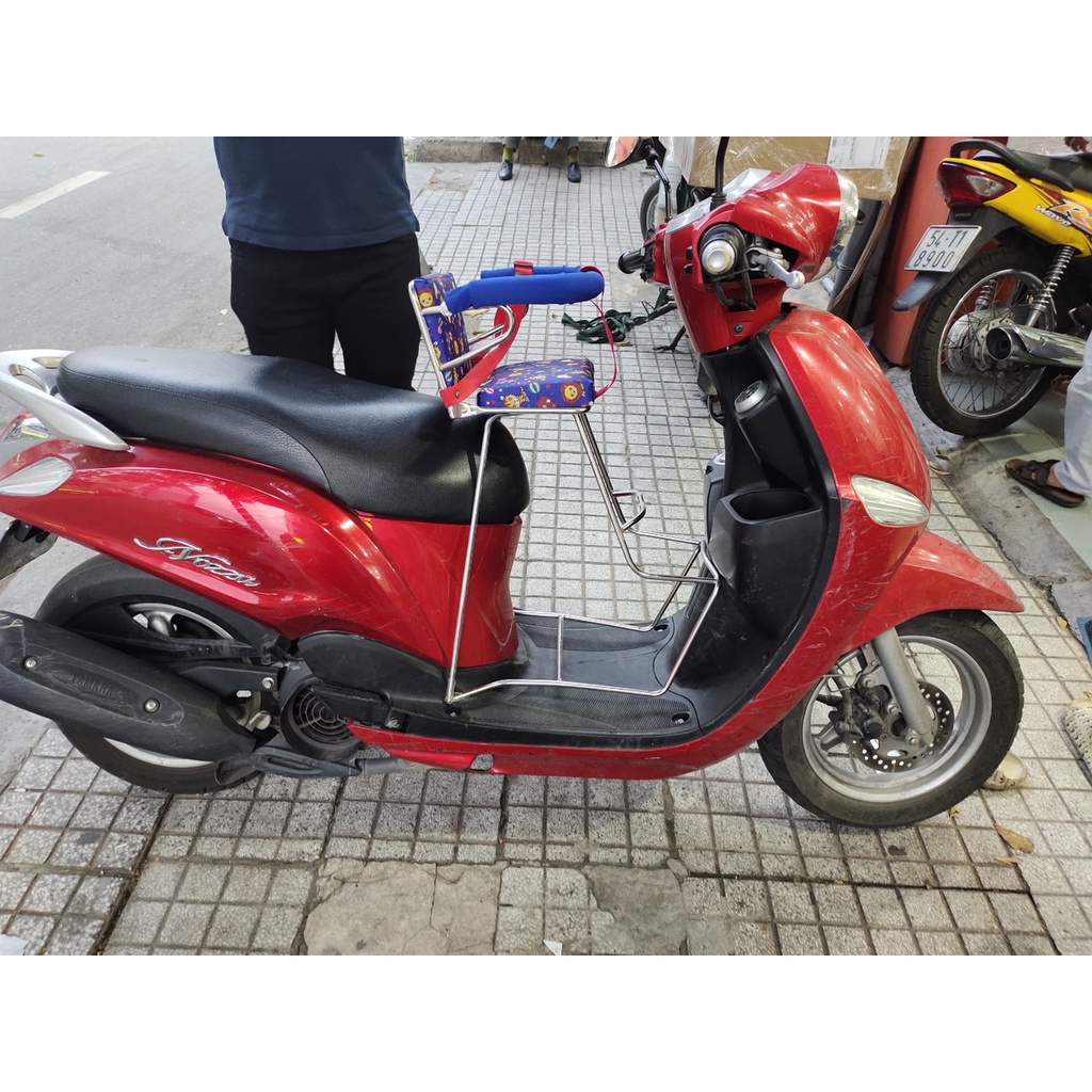 Ghế đi xe máy có vòng bảo vệ  xe Nozza
